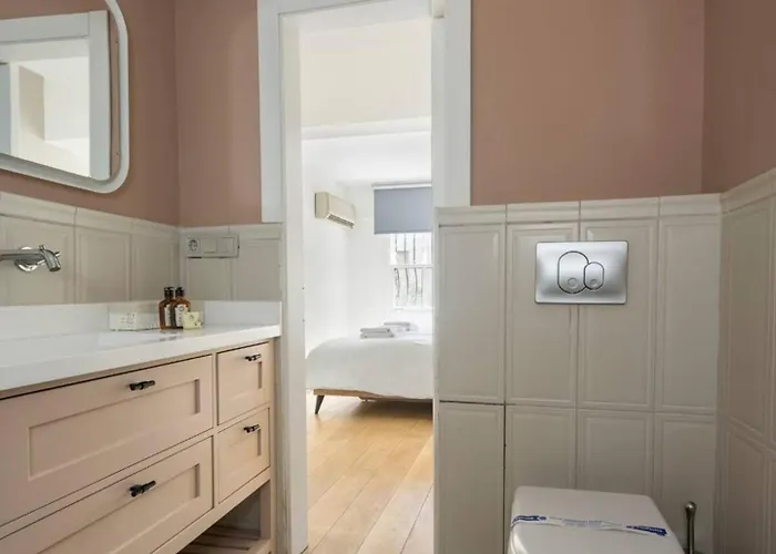 Beautiful Modern Bright 2bd Patio Duplex #179 Сasa de vacaciones *