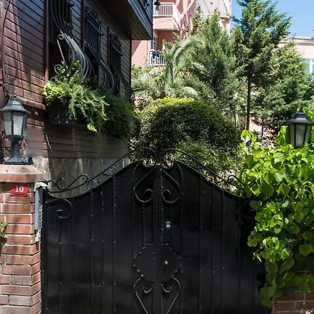 Beautiful Modern Bright 2bd Patio Duplex #179